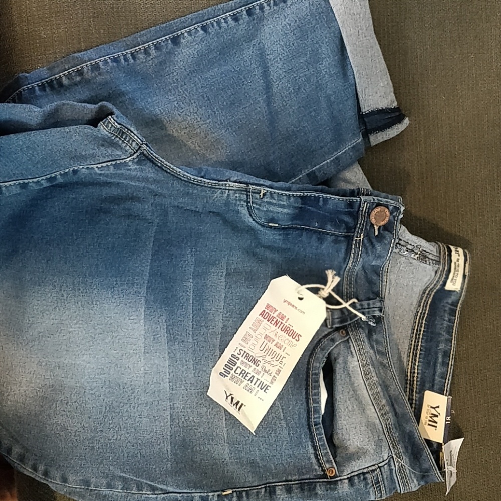 Jeans - Picture 3 of 3